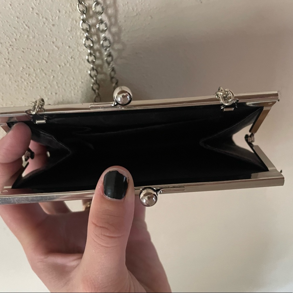 Multiple purses - Picture 2 of 6